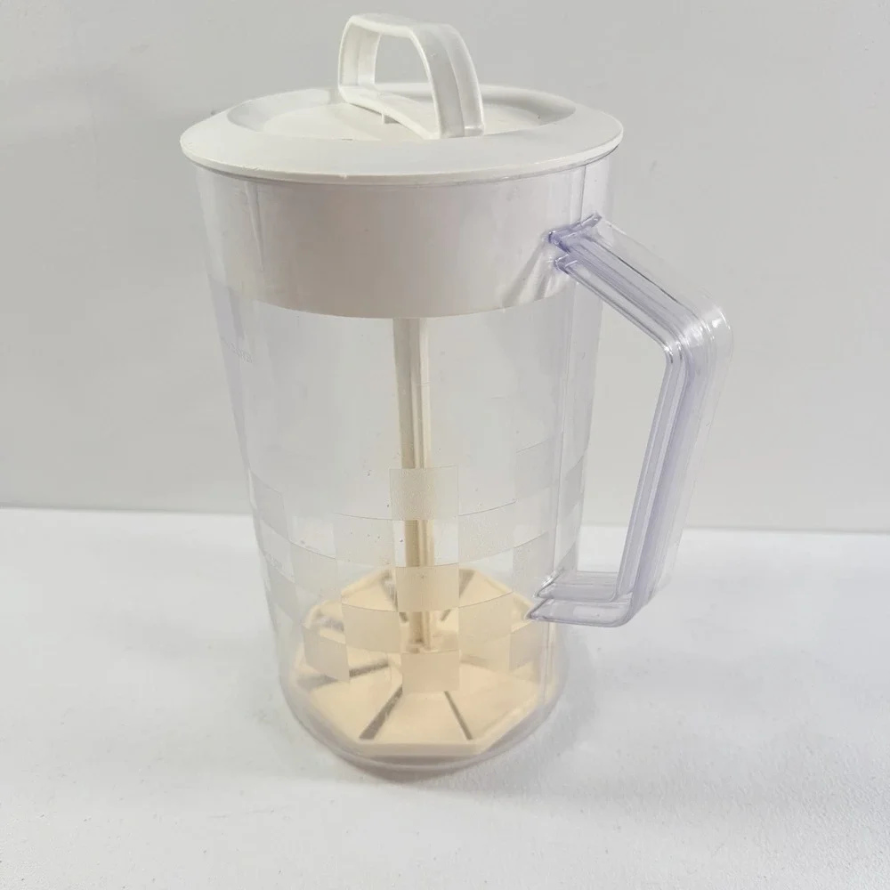 Pampered Chef Quick-Stir Pitcher 2 Quart‎ 2270 Checkerboard Pattern White Lid
